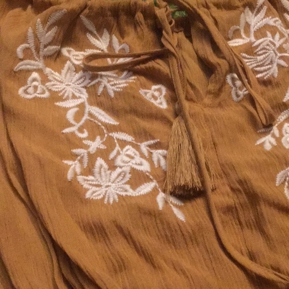 Romper - Picture 2 of 4